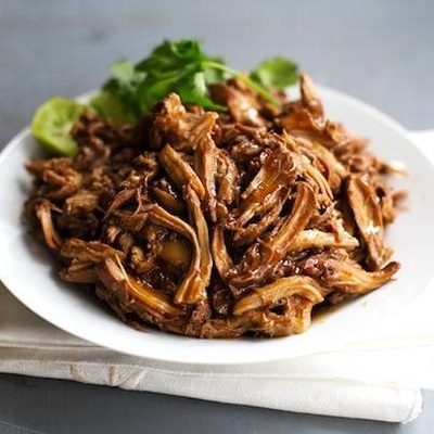 Honey Glazed Crockpot Chicken Adobo - simple pantry ingredients, hardly any hands-on time, 200 calories. | https://belly-gone.fit