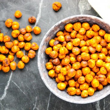 Spiced Lemon Roasted Chickpeas